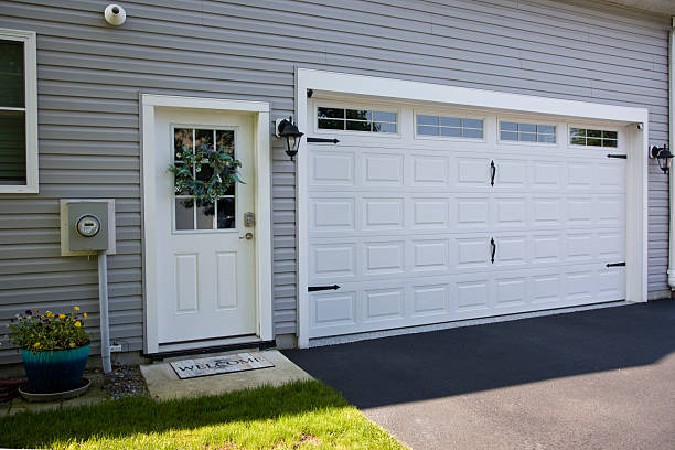 24/7 Emergency Garage Door Panel Replacement experts in Landis, NC